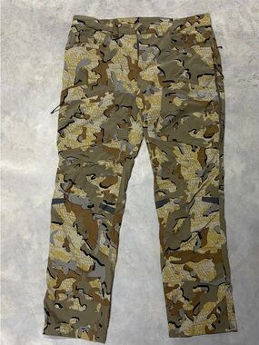 KUIU Tactical Cargo Pants - Desert Camo (Tan, Brown, Olive)